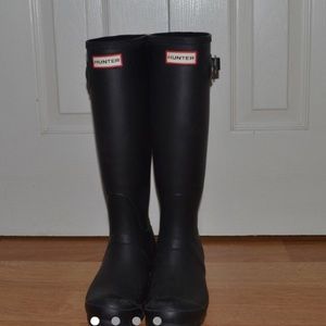 Black/Grey Tall Hunter Boots Size 6